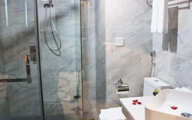 Holiday Cua Lo Hotel