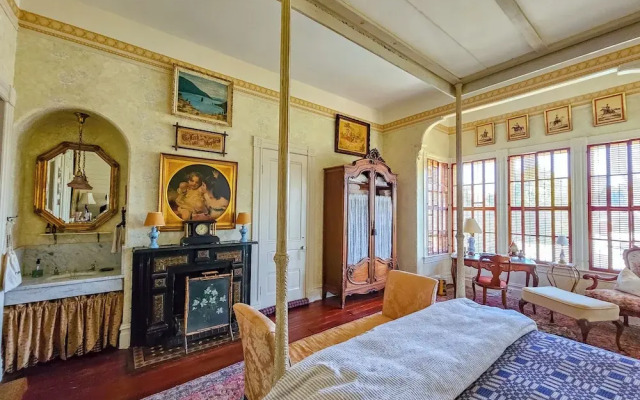 The JD Hyde Historic Inn