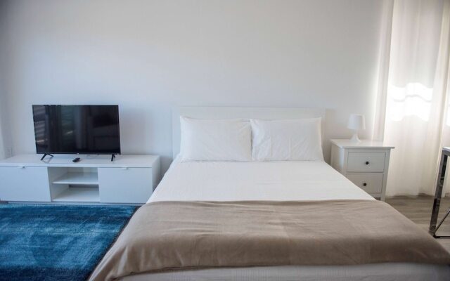 SoBe 12th and Ocean Suites