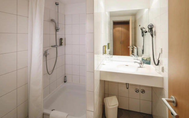 Airporthotel Berlin Adlershof