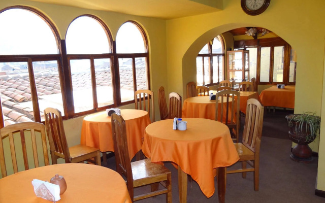 Orquidea Real Hostal