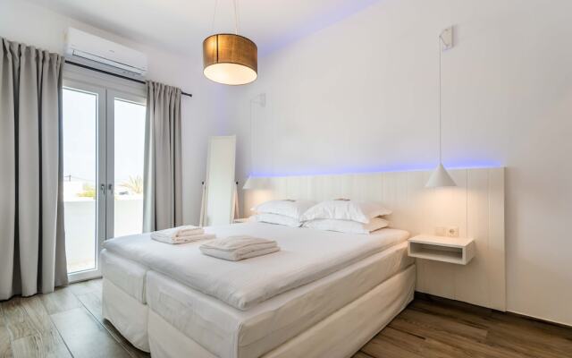 White Rock Milos Suites