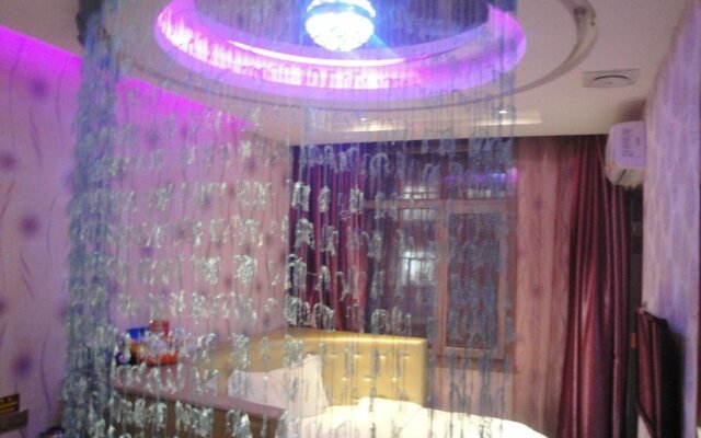 MANGO Theme Hotel