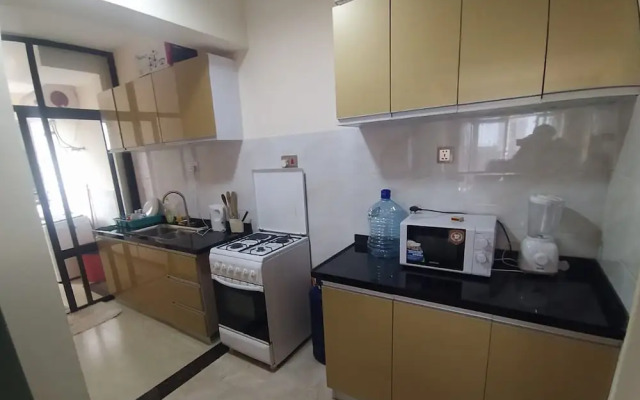 Lux Suites Marcus Garden Apartments