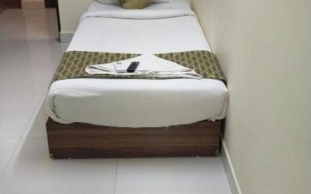 Green Tree Hotel