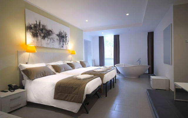 Trevi Palace Hotel