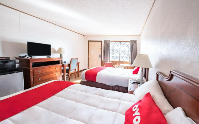 OYO Hotel Windmill Branson