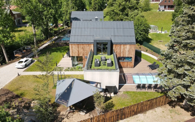 Villa in Cerny Dul With Pool & Sauna