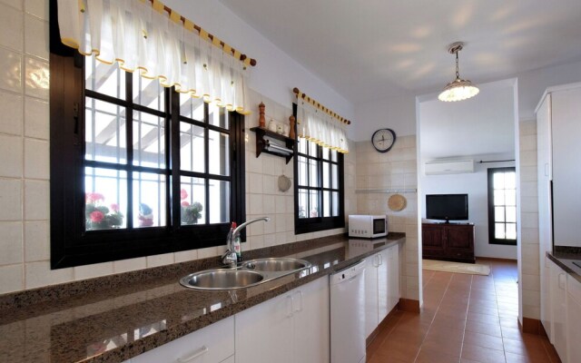 Tasteful and Modern Villa With Private Swimming Pool