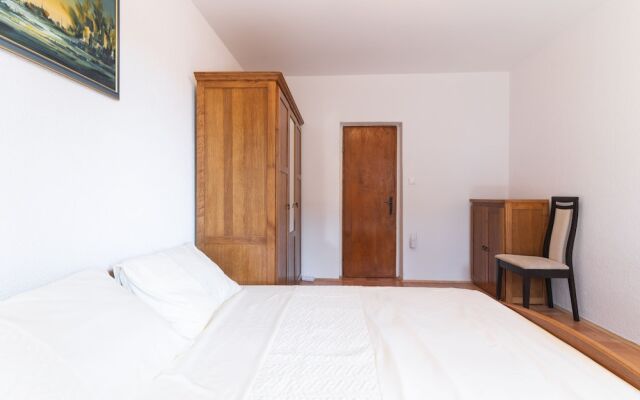 Seafront Spacious Apartment Spazzio