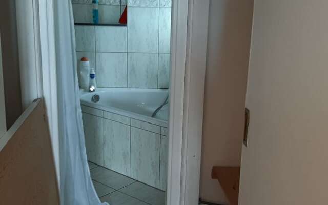 Plush Holiday Home in Llucmajor with Jacuzzi and Sauna