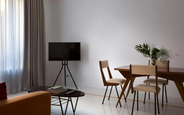 Corso Novara 5 Design Apartments