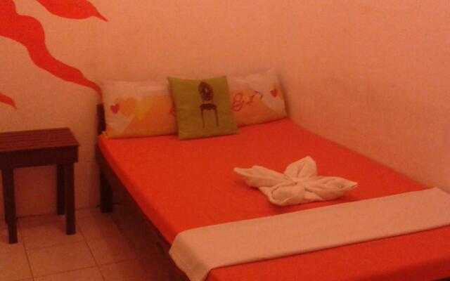 Dormitels Bacolod - Hostel