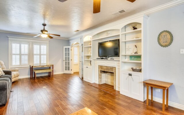 The Turquoise Turtle 4 Bedroom Home