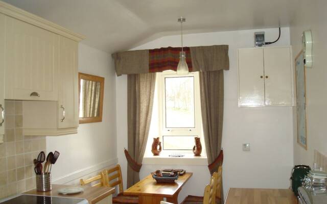 Harris White Cottage