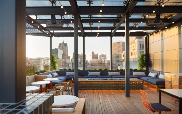 Kimpton Journeyman Hotel by IHG
