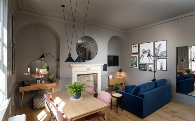 Hiding Space - Trim Street Apartments