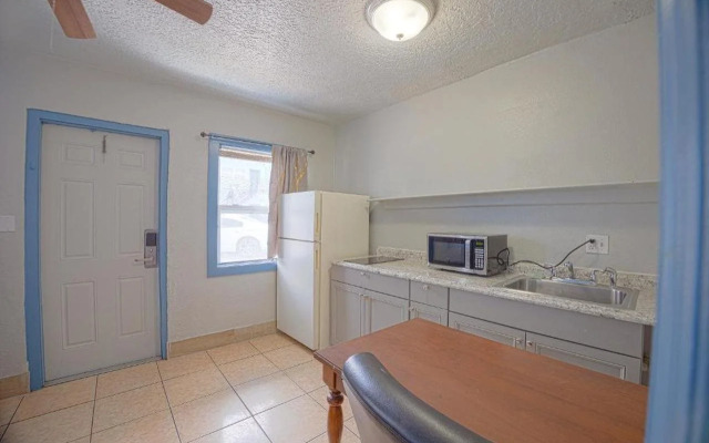 Aladdin Motel By OYO Merritt Island