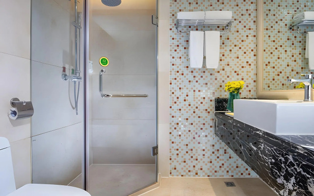 Vienna Hotel Guangzhou Panyu Chimelong Shiqiao Metro Station