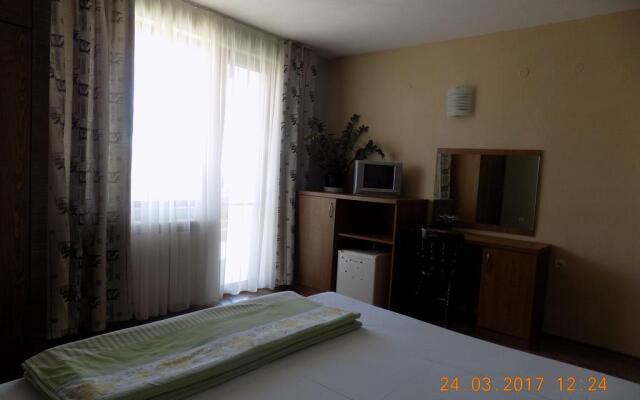 Zenith Guest House