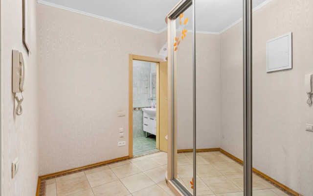 BestFlat24 on Rozhdestvenskaya Street 7