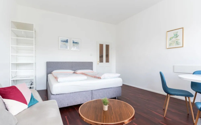 Comfortable Apartments Vienna 1100