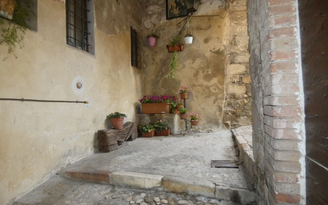 Scappo In Umbria, la Casa del Vicolo
