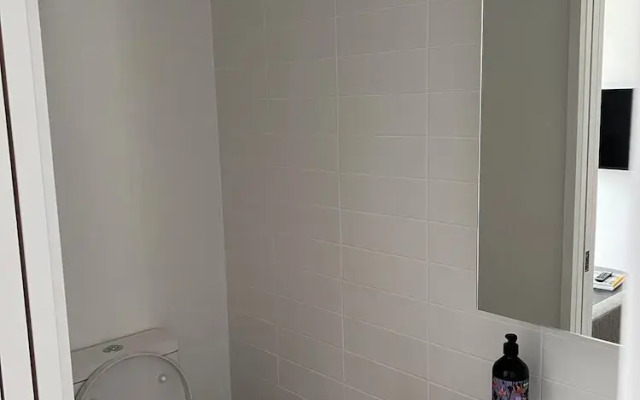 Stylish 2 bedrooms townhouse in Central