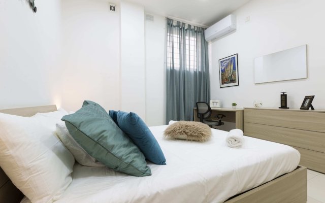 Brand new Apartment in Sliema, 2 min by the Sea-hosted by Sweetstay