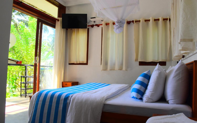 Ocean Caves, Balapitiya