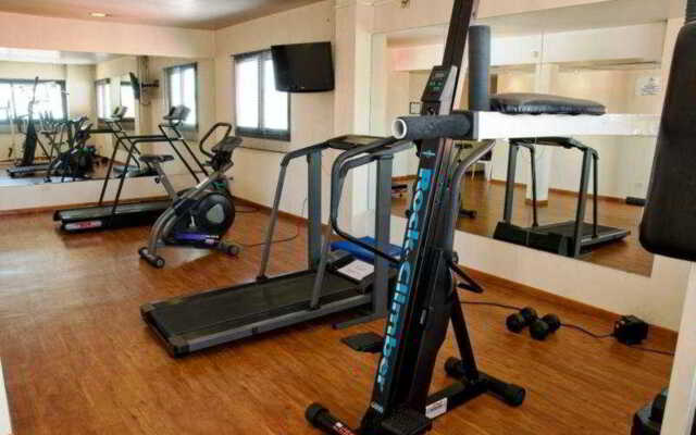 Argenta Tower Hotel & Suites