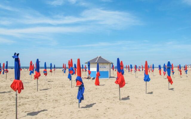 GiTE DE LEPINE (CBP600)