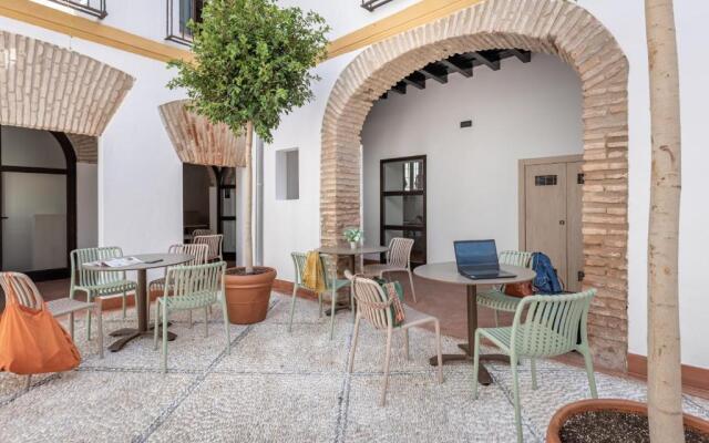 Líbere Córdoba Patio Santa Marta