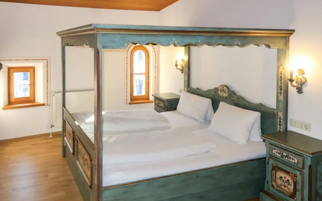 Burg Biedenegg mit Schlosscaf Flie