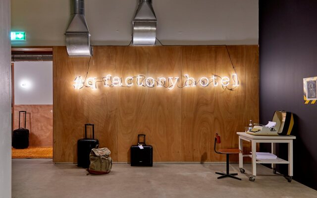 Q-Factory Hotel
