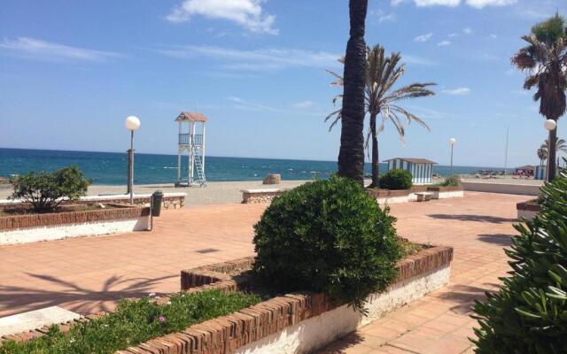 Puerto de la duquesa beach apartment