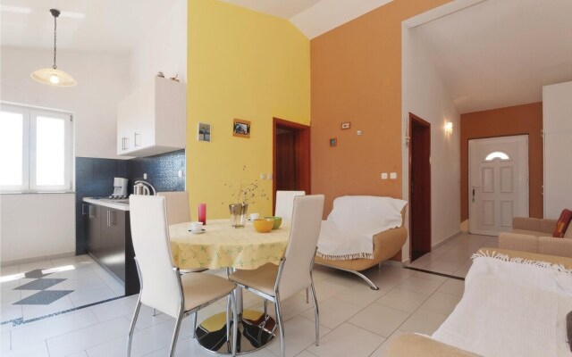 Beautiful Apartment in Pag With 1 Bedrooms