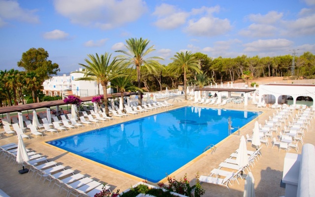 Cala Llenya Resort Ibiza