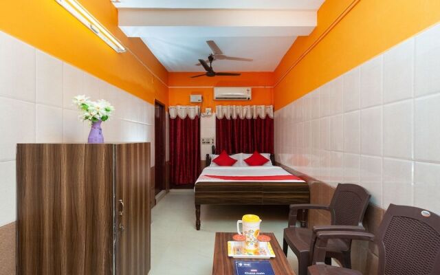 OYO 23455 Varsha Residency