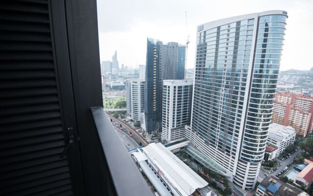 KL Sentral Bangsar Suites (EST) by Luxury Suites Asia