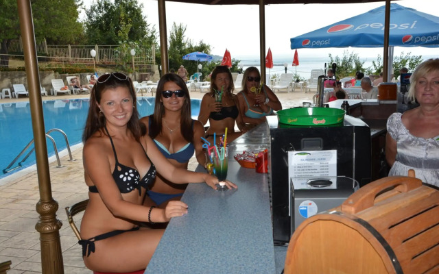 Ahilea Hotel-All Inclusive