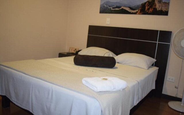 Hotel Platino Plaza