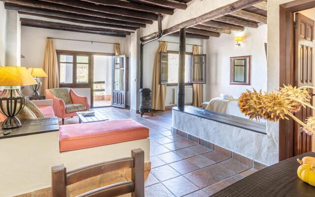 Tasteful apartment in Granada with shared pool