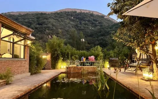 HHHO Tree House B&B (Badaling Water Gate Great Wall Branch)