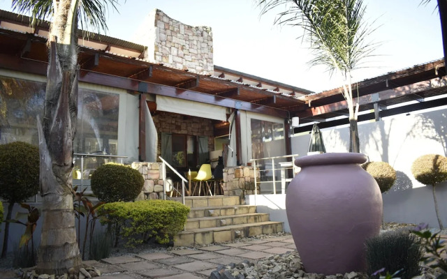 Zora Guesthouse and Spa