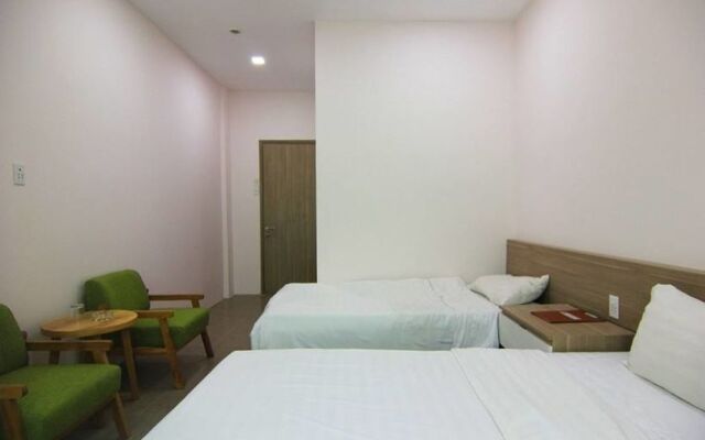 Royce Hotel