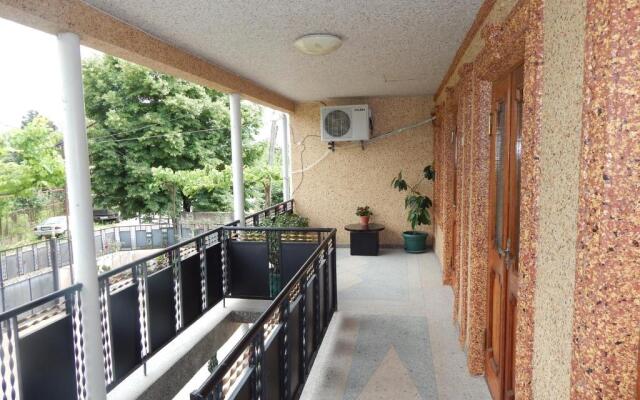400 meters from the sea