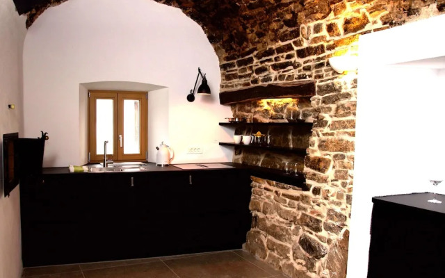 Pira Hotel