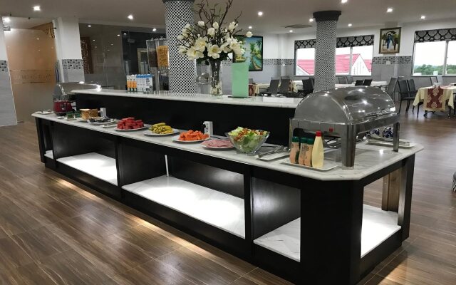 Long Bao Chau Hotel