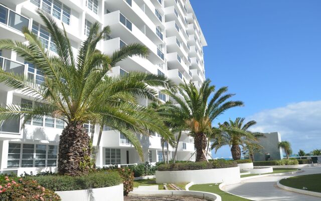 Riviera Luxury Living at the Decoplage